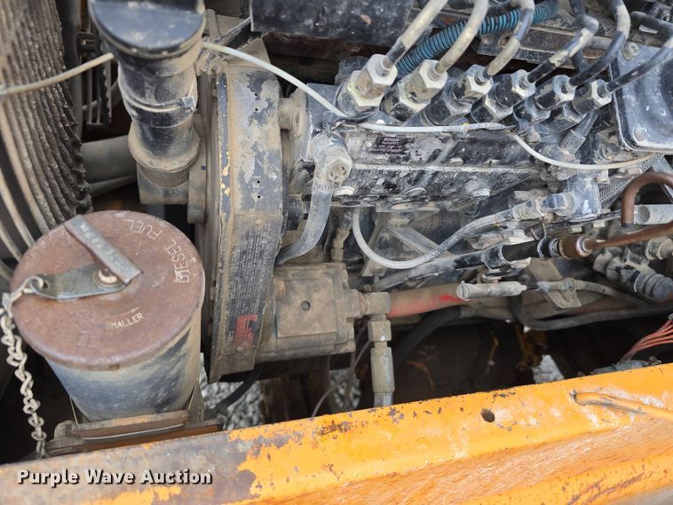 image for item DT6814 2000 Case 621C wheel loader