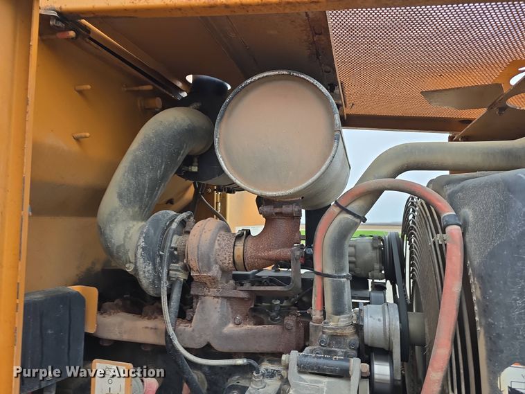 image for item DT6814 2000 Case 621C wheel loader