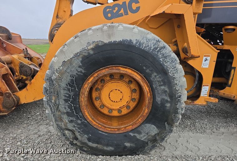 image for item DT6814 2000 Case 621C wheel loader