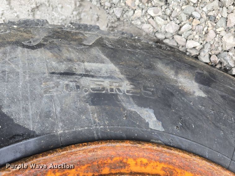 image for item DT6814 2000 Case 621C wheel loader