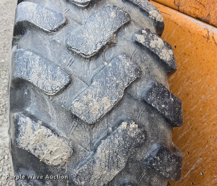 image for item DT6814 2000 Case 621C wheel loader
