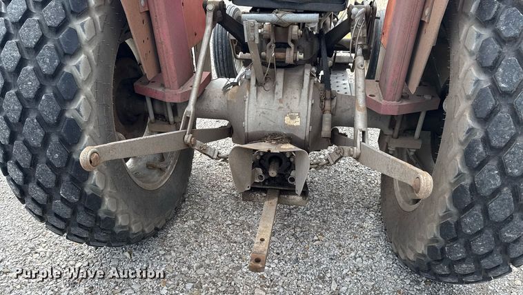 image for item DU9003 1975 Massey Ferguson 235 tractor