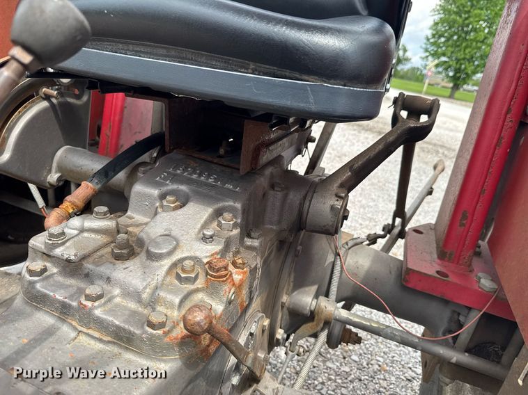 image for item DU9003 1975 Massey Ferguson 235 tractor