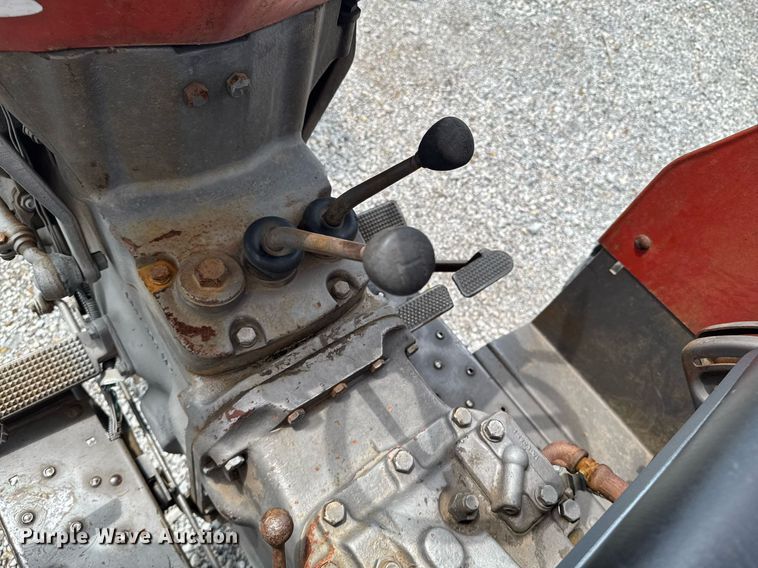 image for item DU9003 1975 Massey Ferguson 235 tractor