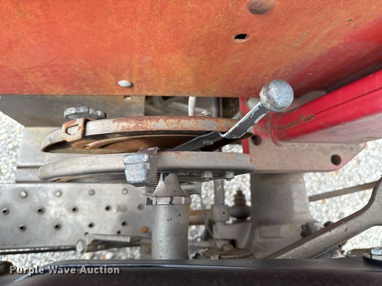 image for item DU9003 1975 Massey Ferguson 235 tractor