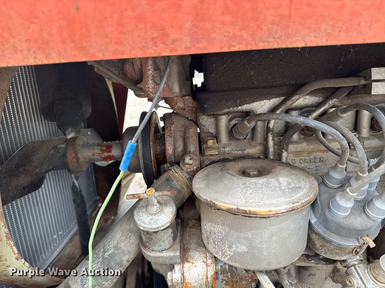 image for item DU9003 1975 Massey Ferguson 235 tractor