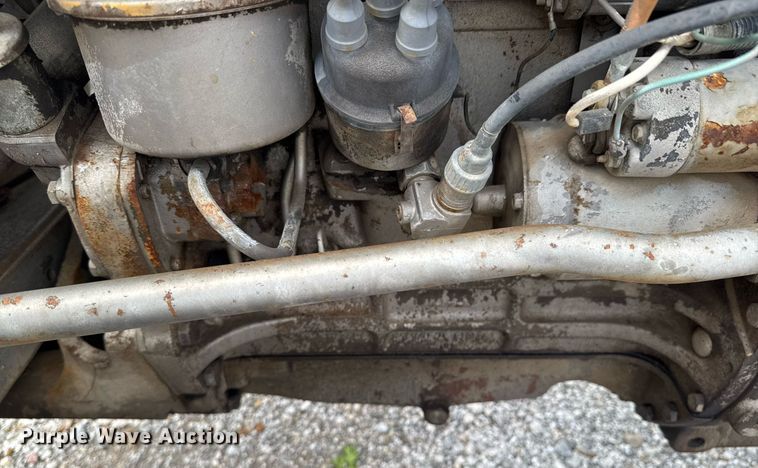 image for item DU9003 1975 Massey Ferguson 235 tractor