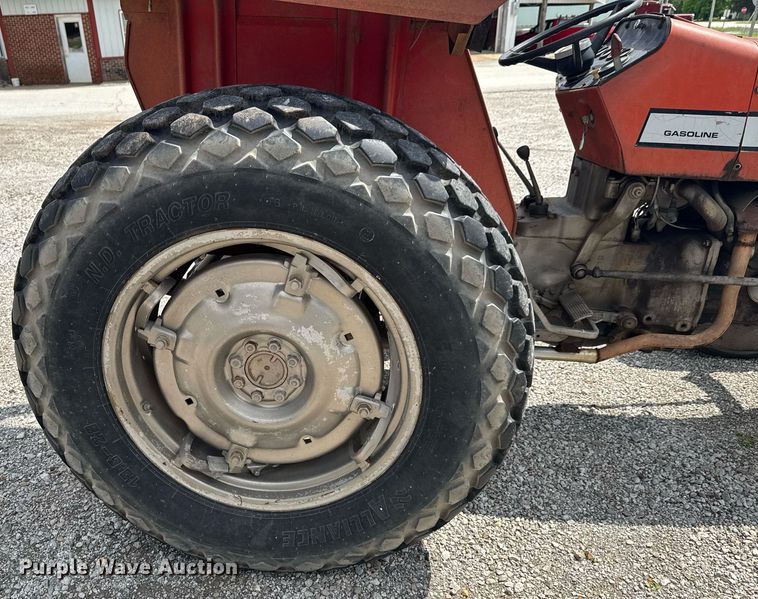 image for item DU9003 1975 Massey Ferguson 235 tractor