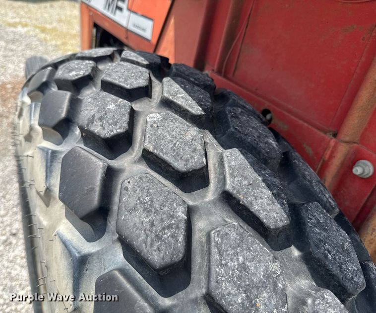 image for item DU9003 1975 Massey Ferguson 235 tractor