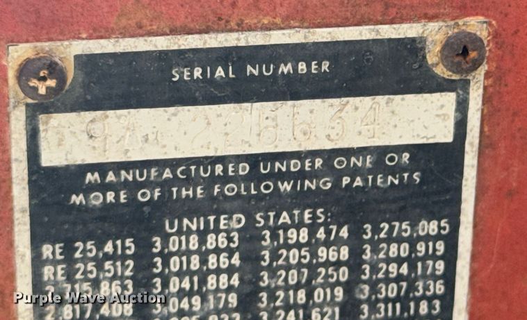 image for item DU9003 1975 Massey Ferguson 235 tractor