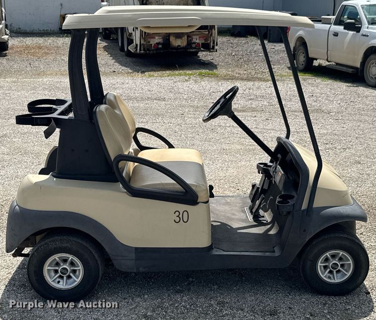 image for item DU9004 2006 Club Car Precedent Professional golf cart