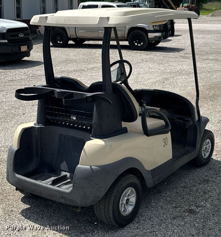 image for item DU9004 2006 Club Car Precedent Professional golf cart