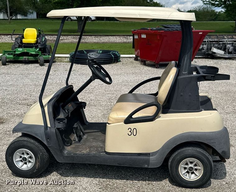image for item DU9004 2006 Club Car Precedent Professional golf cart