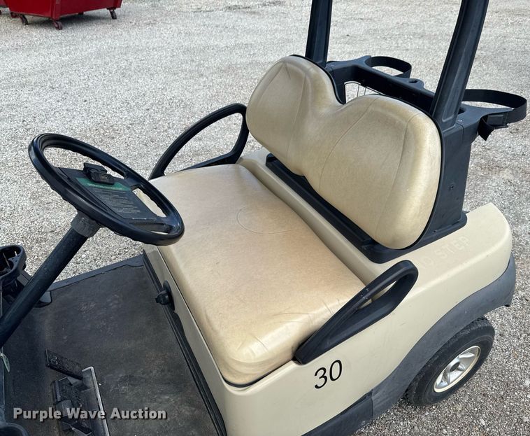 image for item DU9004 2006 Club Car Precedent Professional golf cart