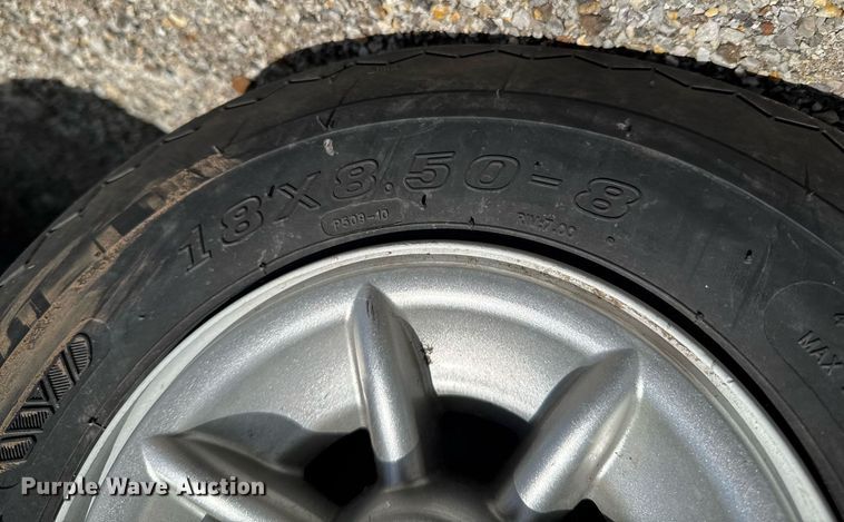 image for item DU9004 2006 Club Car Precedent Professional golf cart