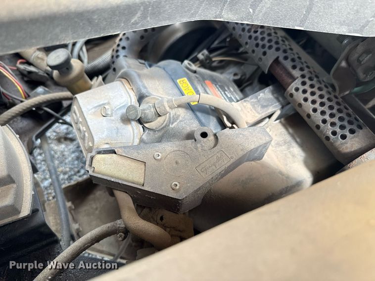 image for item DU9005 2006 Club Car Precedent Professional golf cart