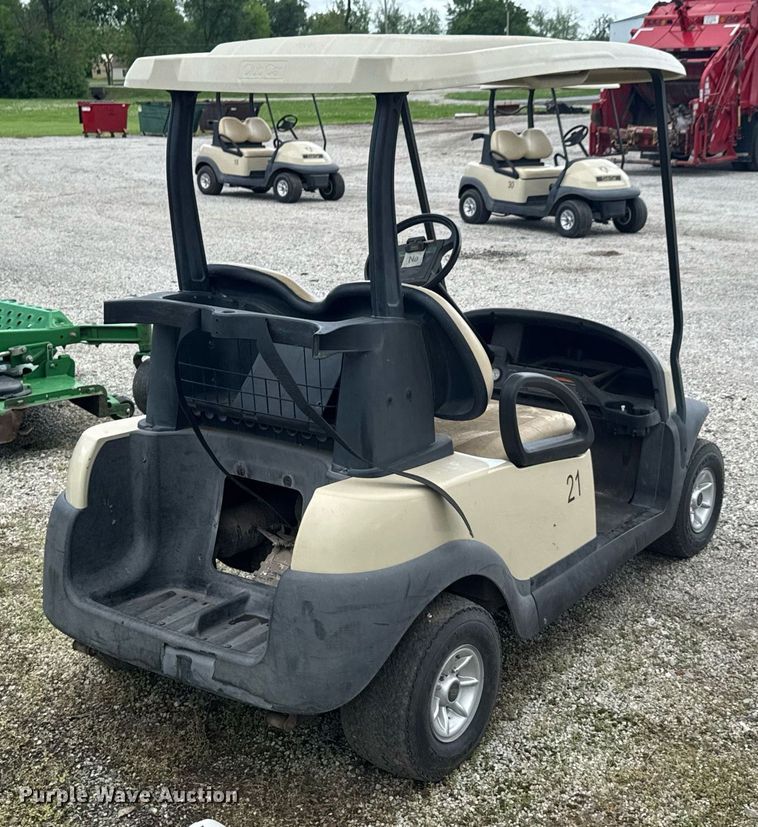 image for item DU9006 2006 Club Car Precedent Professional golf cart