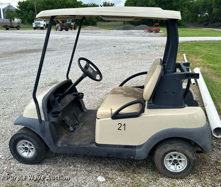 image for item DU9006 2006 Club Car Precedent Professional golf cart