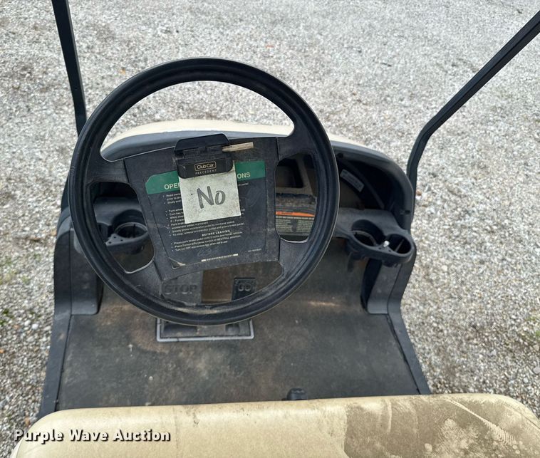 image for item DU9006 2006 Club Car Precedent Professional golf cart