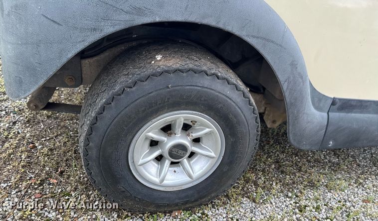 image for item DU9006 2006 Club Car Precedent Professional golf cart