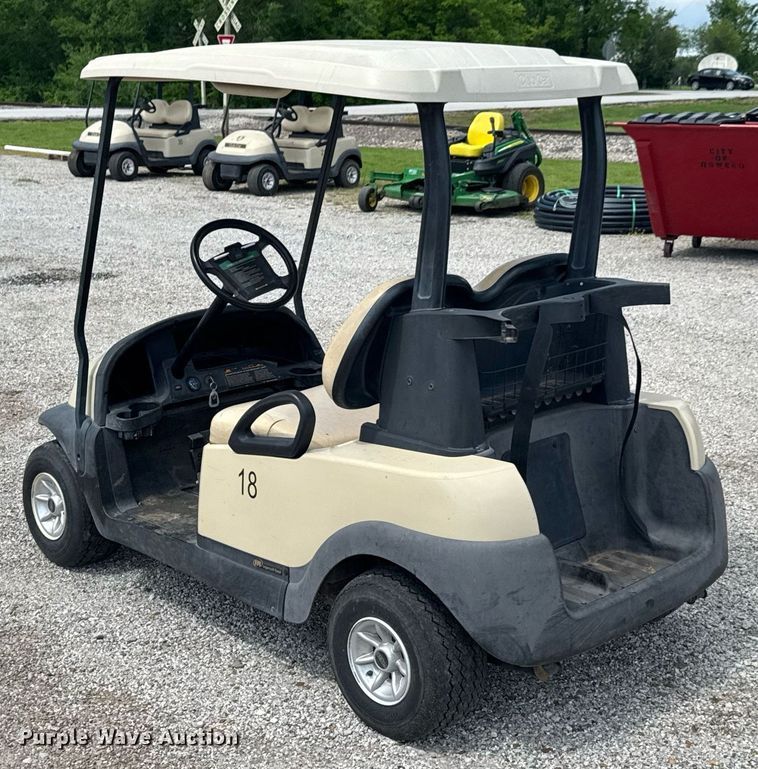 image for item DU9007 2006 Club Car Precedent Professional golf cart