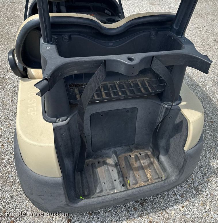 image for item DU9007 2006 Club Car Precedent Professional golf cart