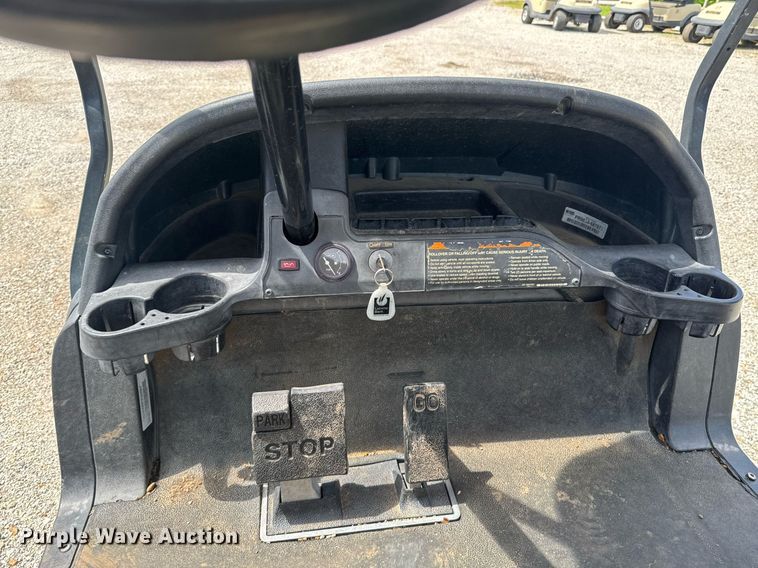 image for item DU9007 2006 Club Car Precedent Professional golf cart