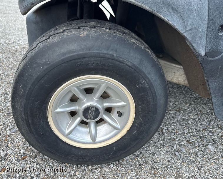 image for item DU9007 2006 Club Car Precedent Professional golf cart