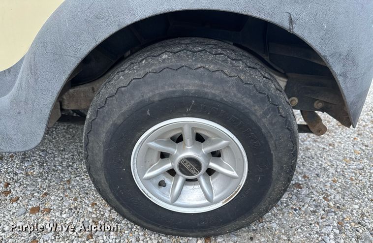 image for item DU9007 2006 Club Car Precedent Professional golf cart