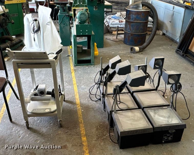 image for item DU9016 Projectors