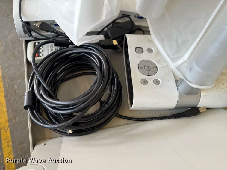 image for item DU9016 Projectors