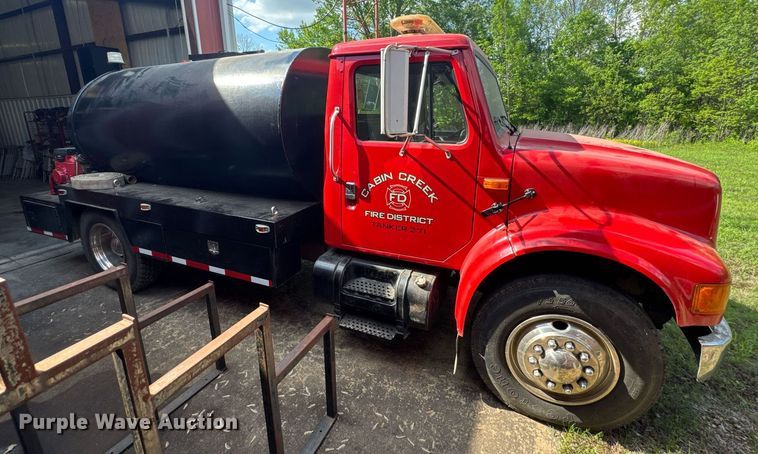 image for item DU9017 1997 International 4700 water truck