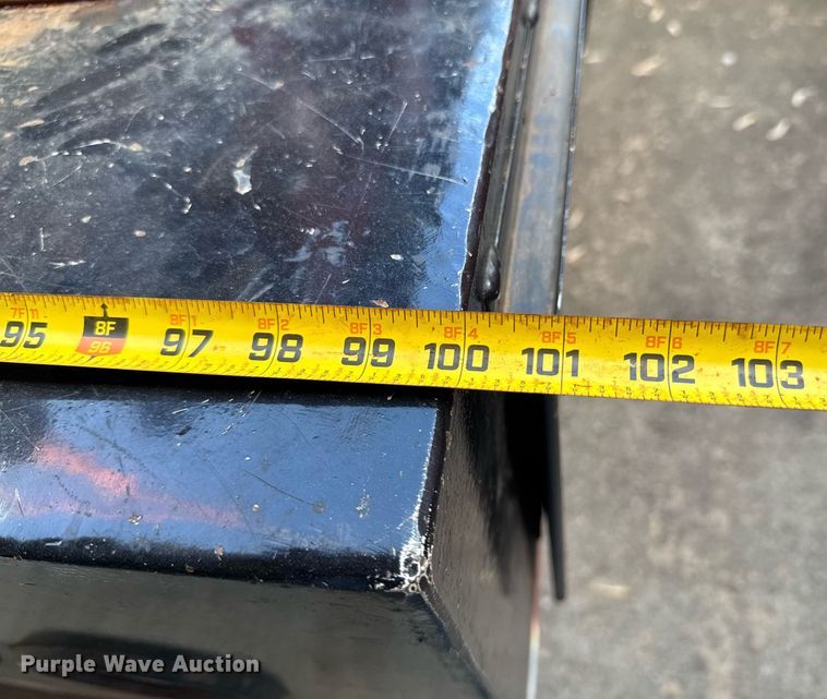 image for item DU9017 1997 International 4700 water truck