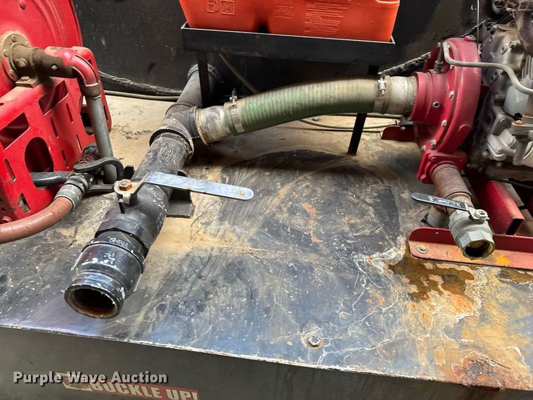 image for item DU9017 1997 International 4700 water truck