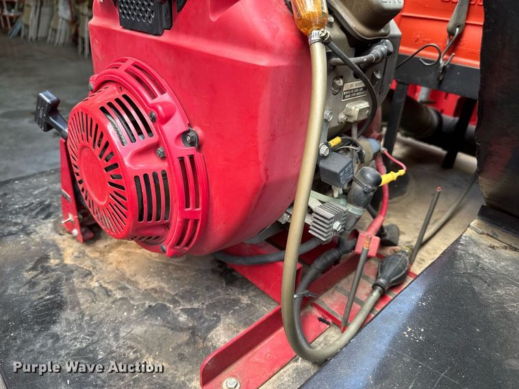 image for item DU9017 1997 International 4700 water truck