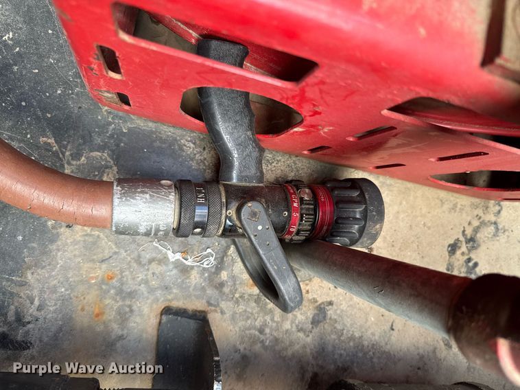 image for item DU9017 1997 International 4700 water truck