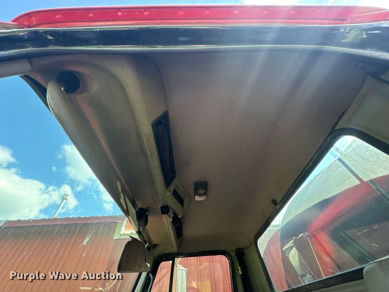 image for item DU9017 1997 International 4700 water truck