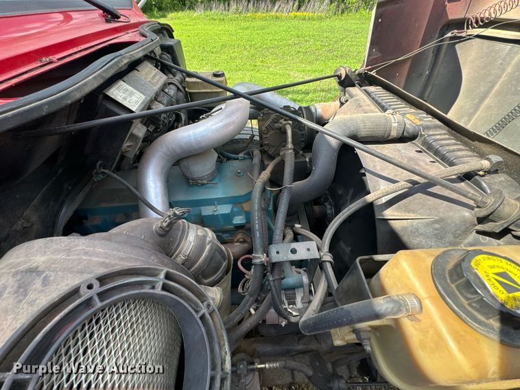 image for item DU9017 1997 International 4700 water truck