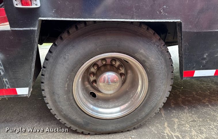 image for item DU9017 1997 International 4700 water truck