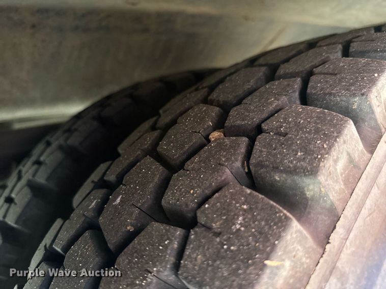 image for item DU9017 1997 International 4700 water truck