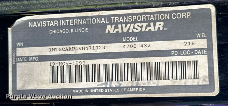 image for item DU9017 1997 International 4700 water truck