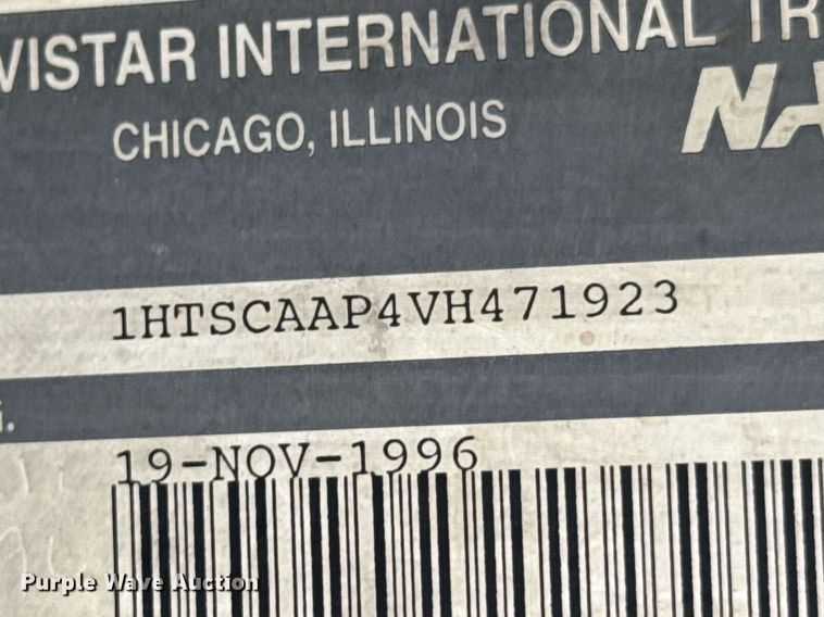 image for item DU9017 1997 International 4700 water truck