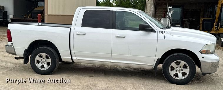 image for item DU9026 2012 Dodge Ram 1500 SLT Crew Cab pickup truck