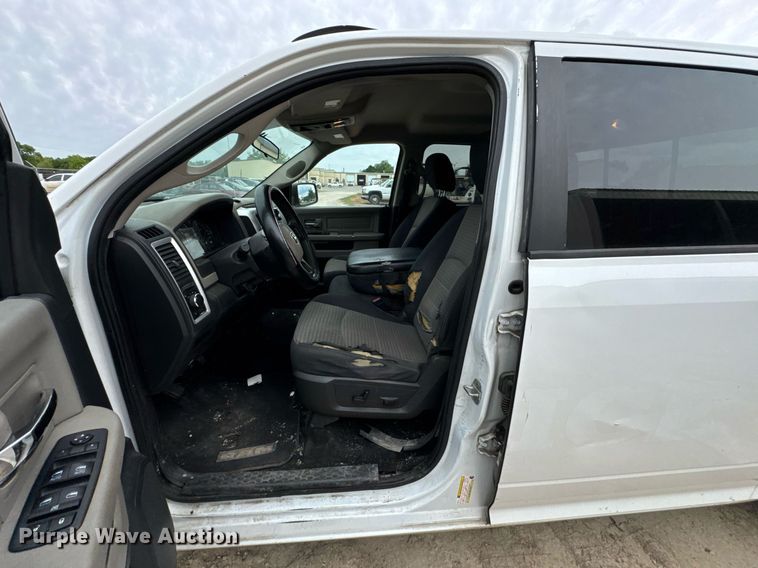 image for item DU9026 2012 Dodge Ram 1500 SLT Crew Cab pickup truck