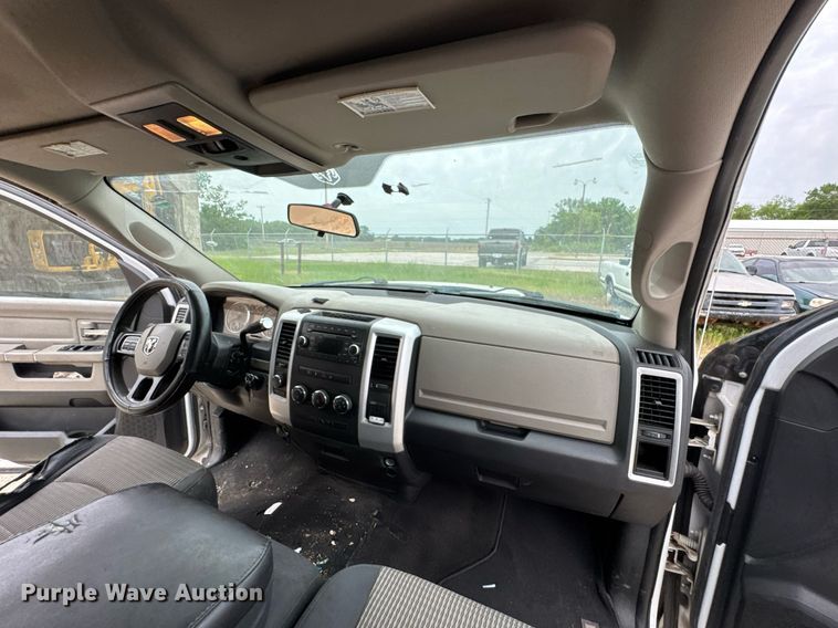 image for item DU9026 2012 Dodge Ram 1500 SLT Crew Cab pickup truck