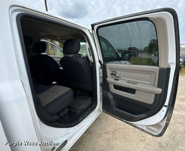 image for item DU9026 2012 Dodge Ram 1500 SLT Crew Cab pickup truck