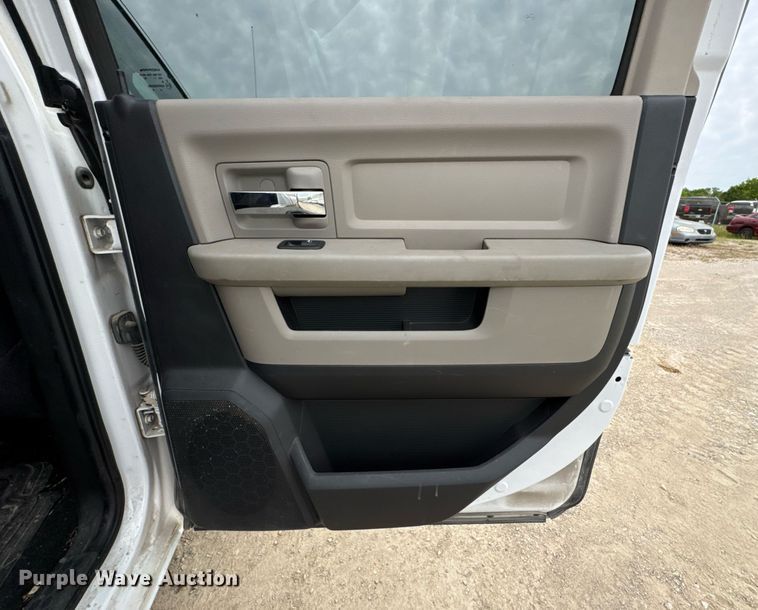 image for item DU9026 2012 Dodge Ram 1500 SLT Crew Cab pickup truck