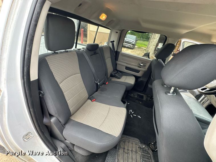 image for item DU9026 2012 Dodge Ram 1500 SLT Crew Cab pickup truck