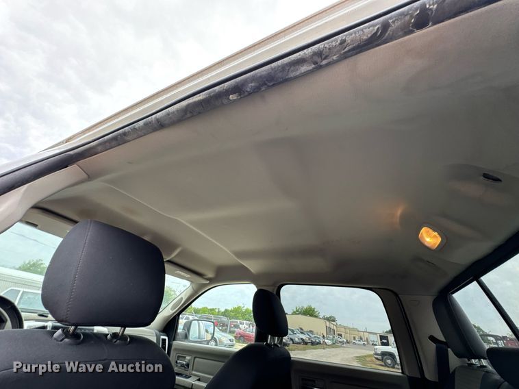 image for item DU9026 2012 Dodge Ram 1500 SLT Crew Cab pickup truck