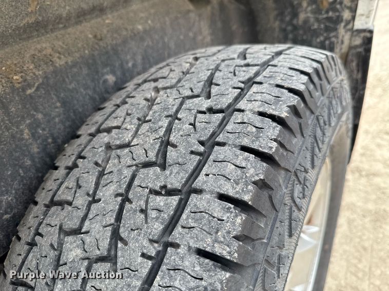 image for item DU9026 2012 Dodge Ram 1500 SLT Crew Cab pickup truck